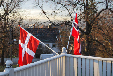 251208flag.jpg